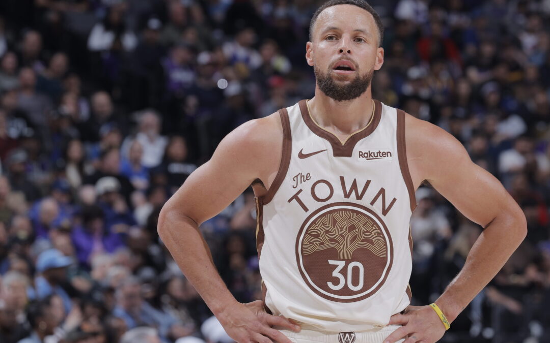 Draymond verlängert, Curry wartet noch ab! LeBron bald wieder Point Guard?| NBA-News