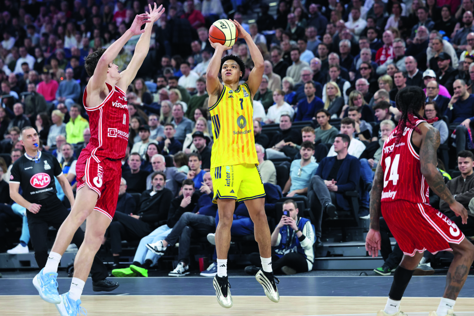 GER, BMA365 Bamberg Baskets vs. Alba Berlin, Basketball, BBL Pokal, BMW TOP FOUR, Finale, Saison 2025/2026, 22.02.2026